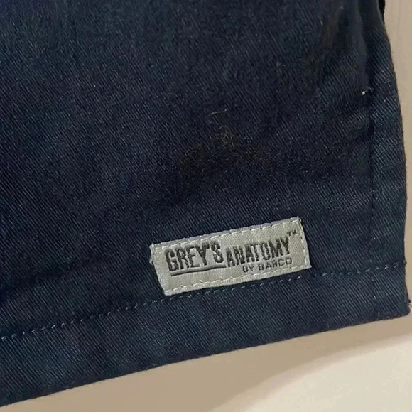 Grey’s Anatomy Scrubs Size XS - Picture 3 of 9